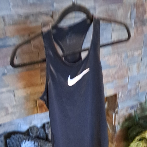 Black Nike Tank Top Scoop Neck Sleeveless - Picture 5 of 5